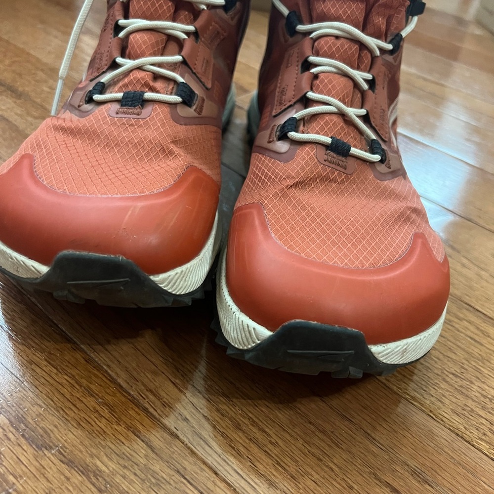 Altra Men’s Lone Peak Mid All-Weather Hiking Boot, Size US 9.5 - Picture 9 of 10